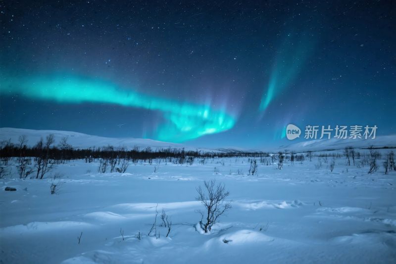 冰雪极光夜景观