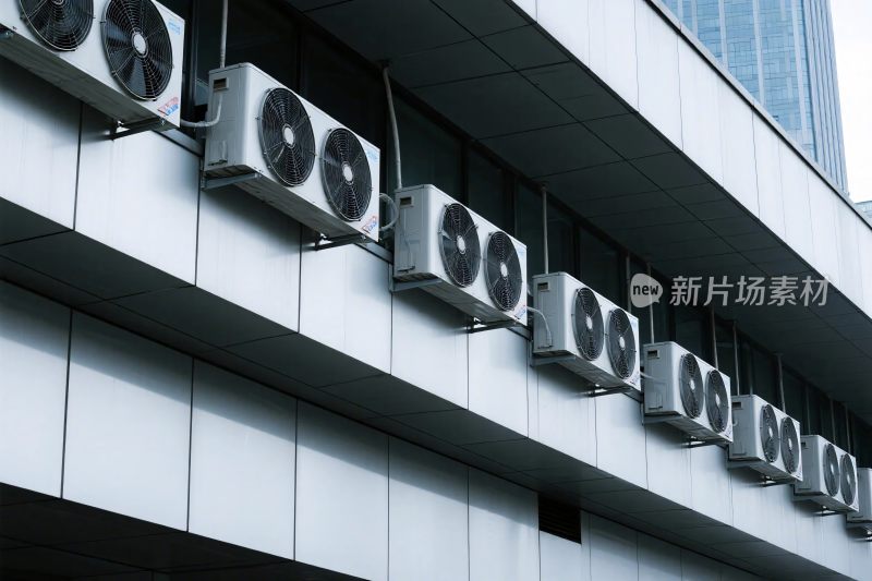 建筑外墙空调排列