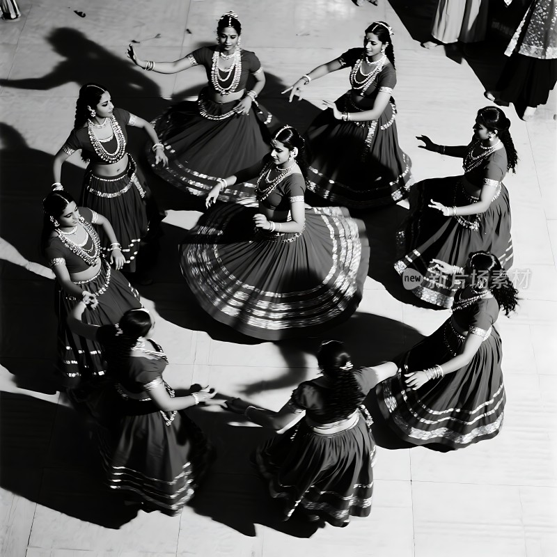 舞者旋转裙摆飞扬