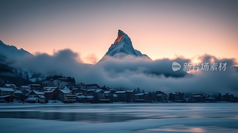 雪山小镇晨曦