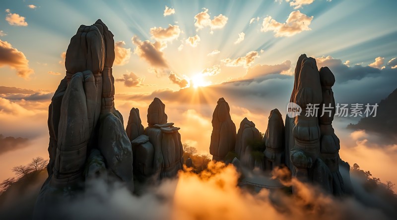 日出奇峰云海间