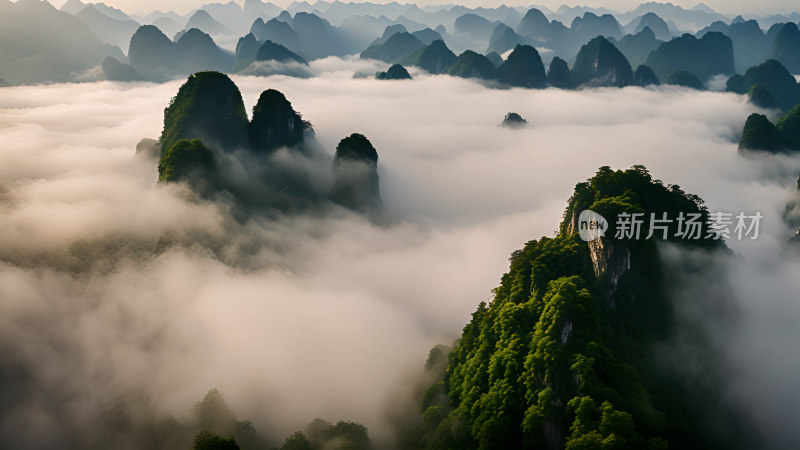 桂林山水照片山峰云海群山云雾缭绕自然风景