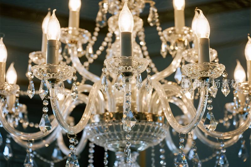豪华水晶吊灯装饰