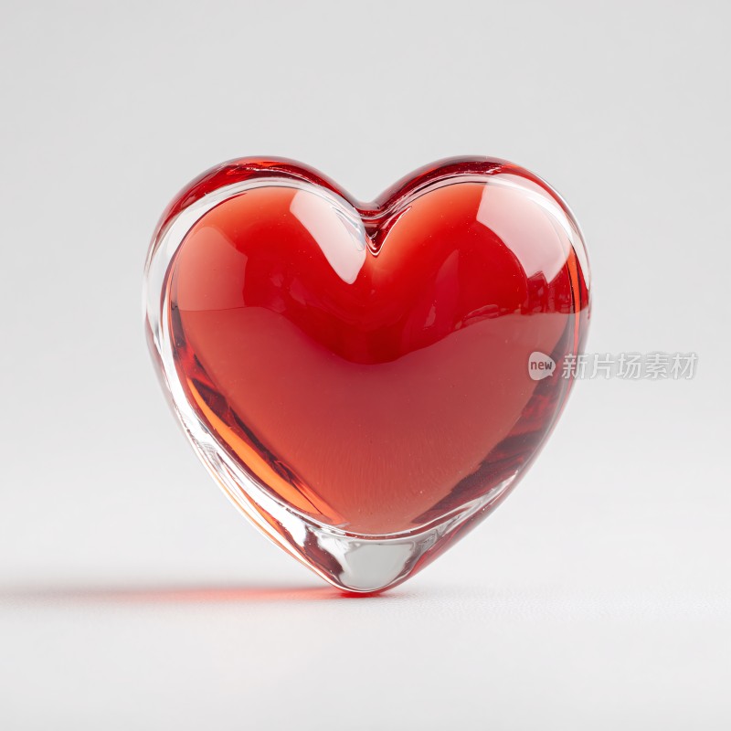 红色玻璃心形摆件