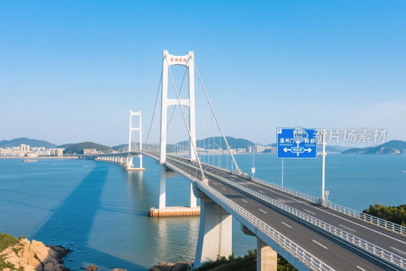 海湾悬索桥风景图