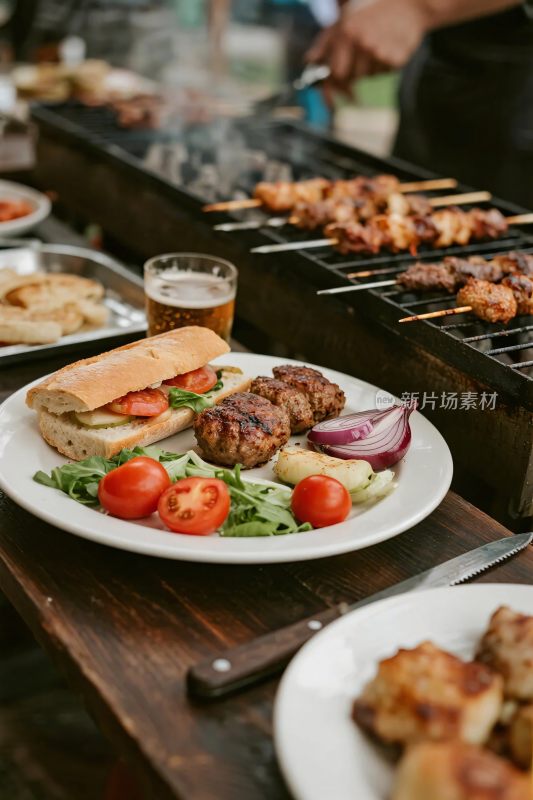 户外烧烤美食场景