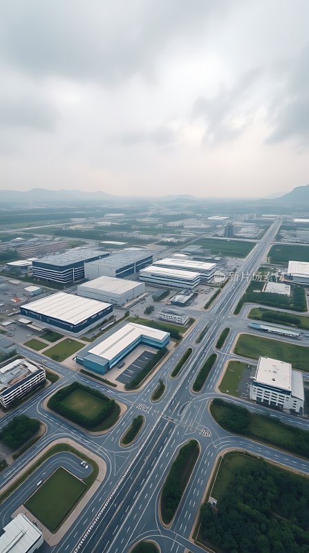 城市鸟瞰图现代建筑与道路交织的繁华景象