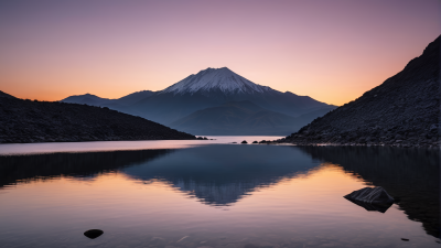 一座山脉高清风景图片