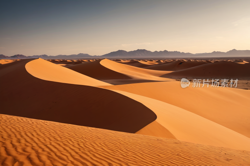 沙漠中的沙丘和山脉高清风景图片