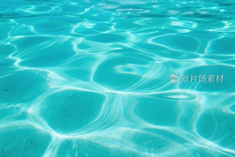 清澈水面光影效果