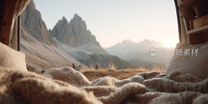 车内视角的山野晨光美景