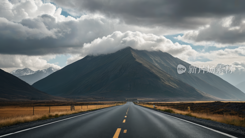 一条山的长路高清风景图片