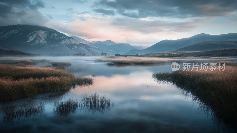 暖调山水风景