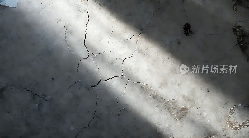 阳光下的裂缝纹理