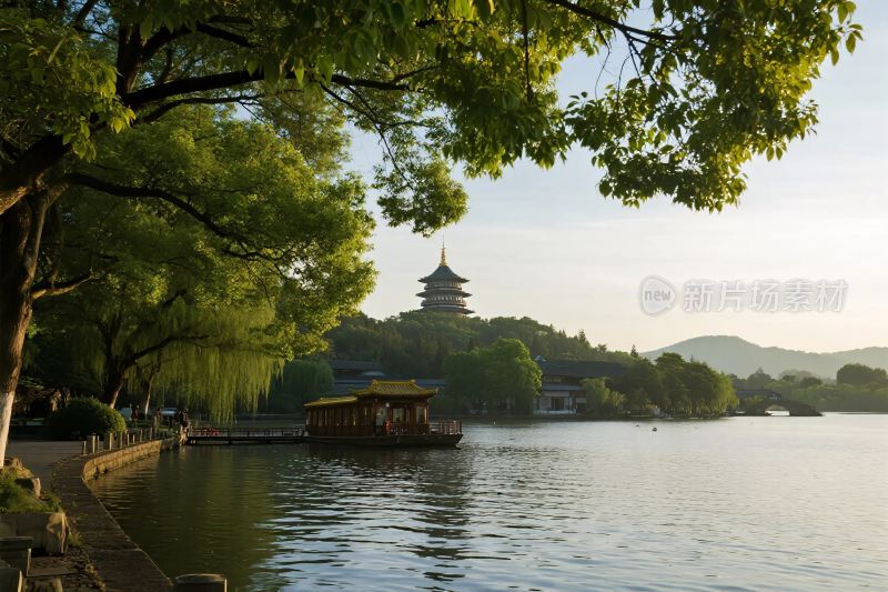 西湖湖景古塔风光