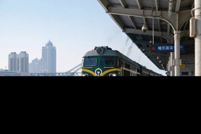 火车站台列车景观 火车站台列车景观