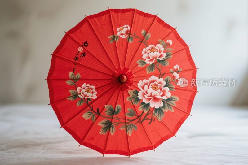 红色花卉图案传统油纸伞