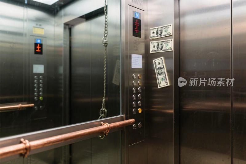 电梯内部场景