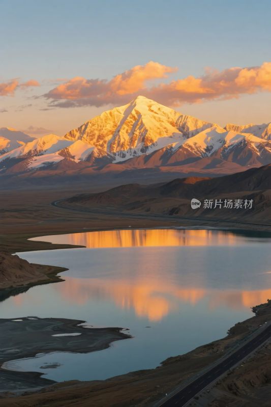 雪山湖泊自然风光