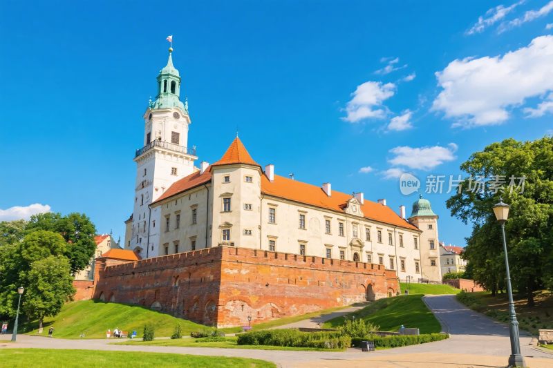 城堡古迹风景图