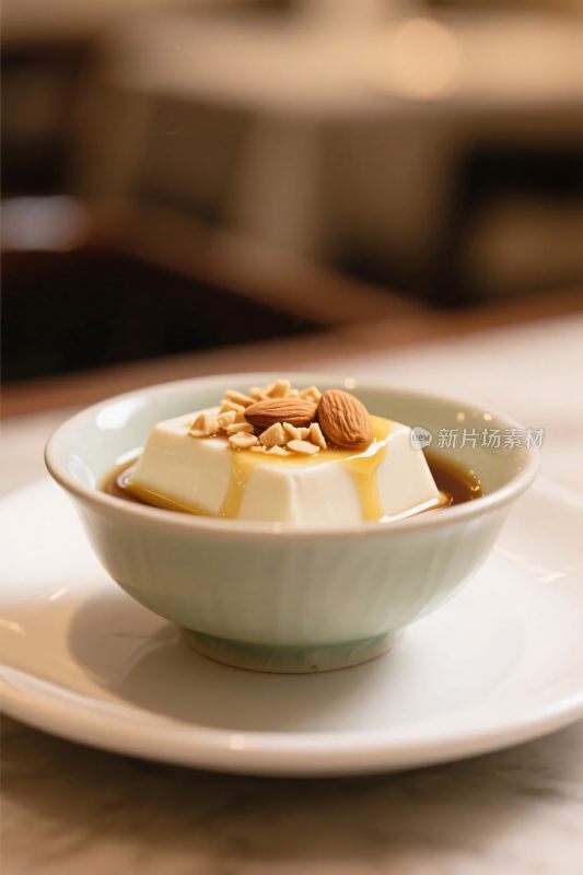 陶瓷碗装甜品特写