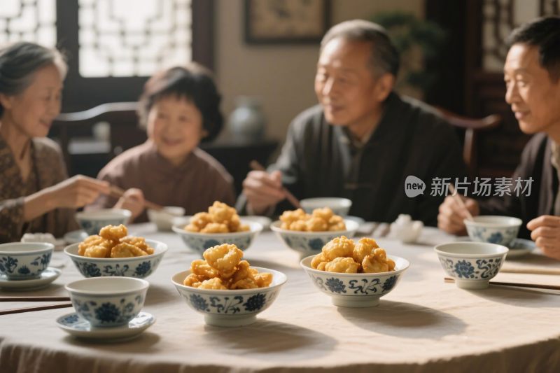 家庭聚餐餐桌场景