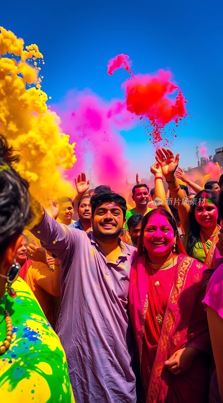彩色粉末节上的欢乐时光