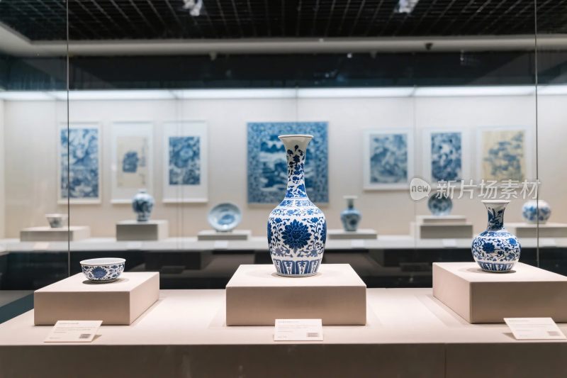 博物馆青花瓷器展览