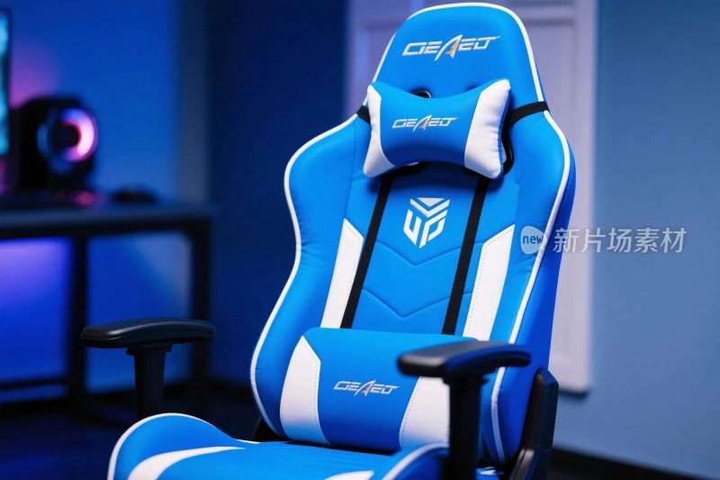 蓝色电竞游戏椅展示