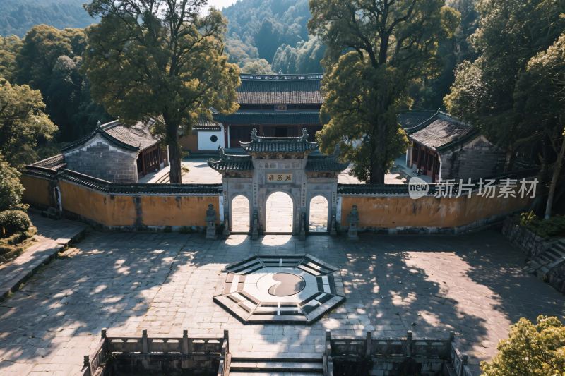 古建筑庭院风景图