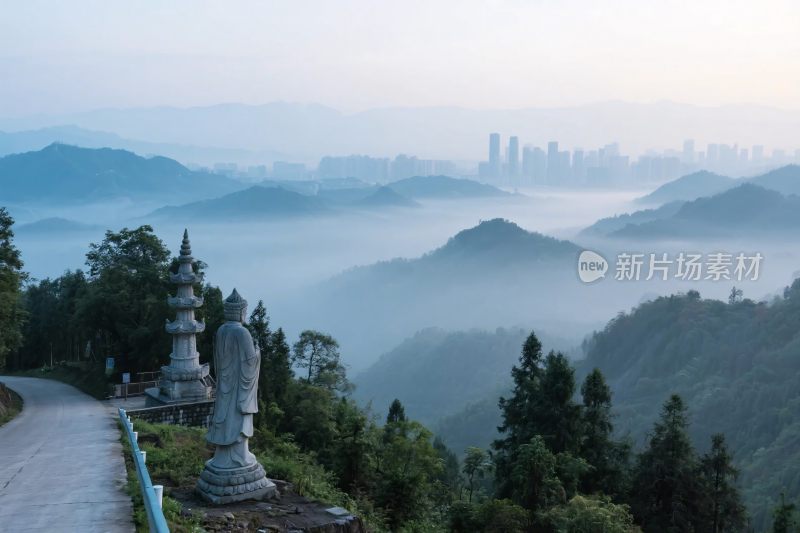 山林佛像与城市远景风光图