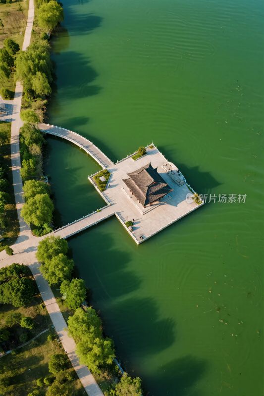 湖心古建筑航拍风光