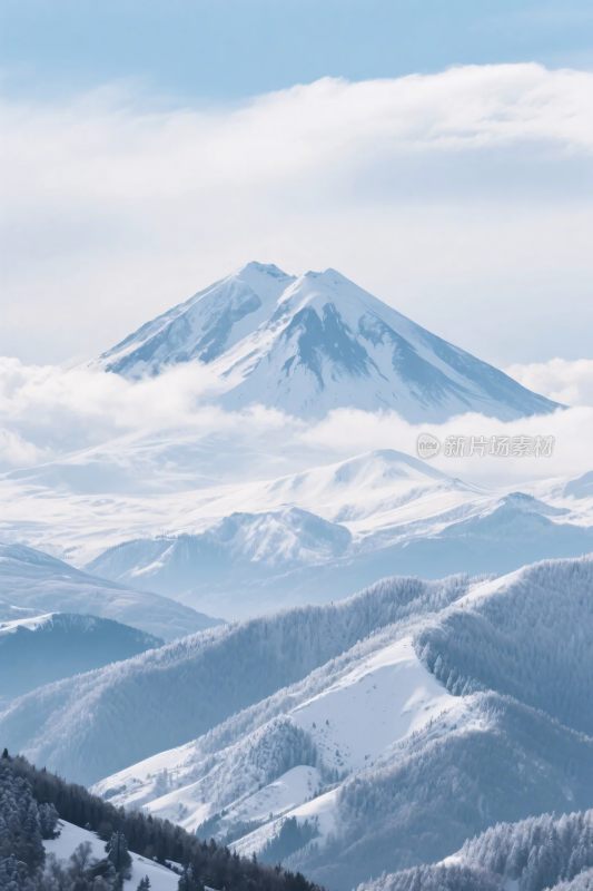 雪山云海风光图