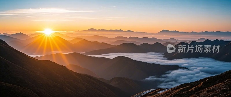 日出高山云海震撼大自然壮丽风光美景