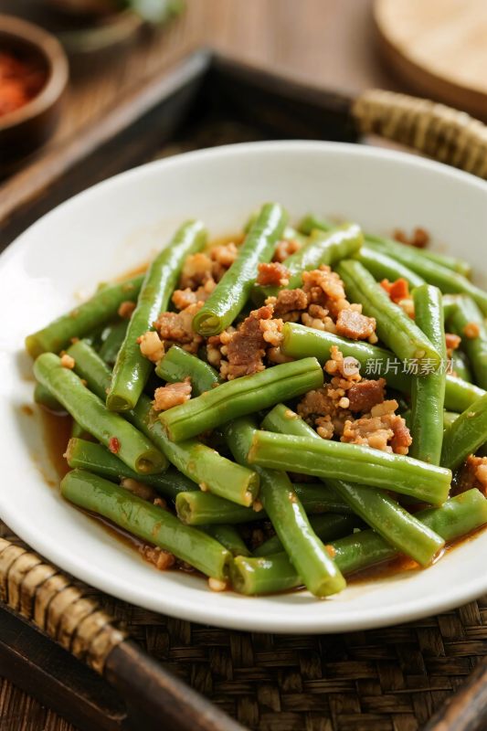 家常豆角炒菜图
