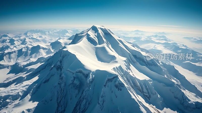 雪域雄峰巍峨壮观