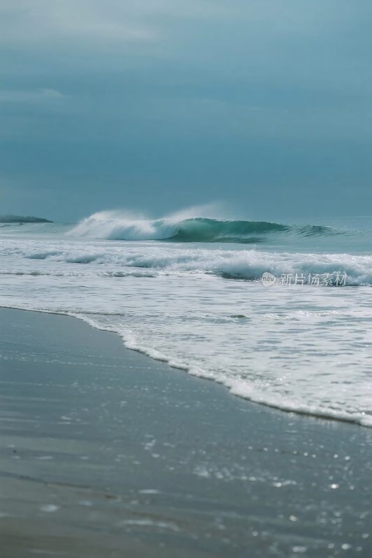 海边浪涛风景