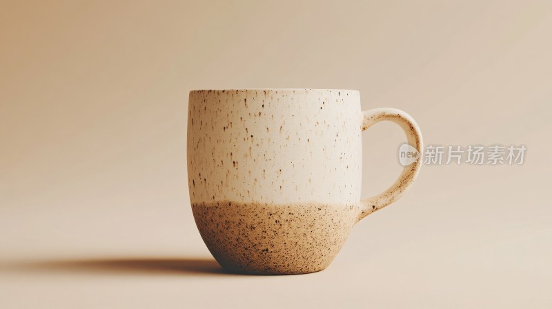 简约斑点陶瓷杯静物图