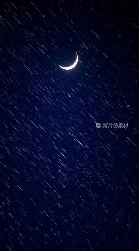 夜空星河映月弯