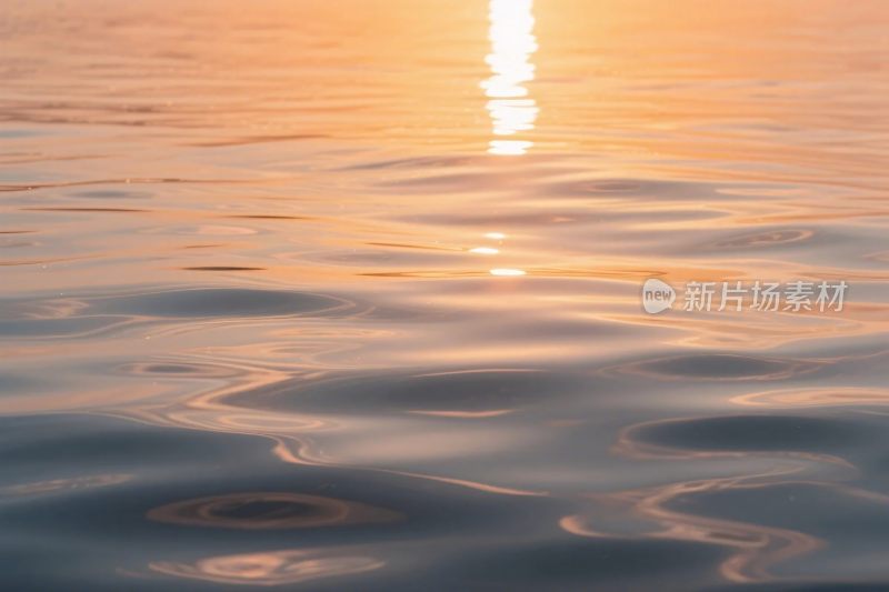 水面波纹光影夕阳