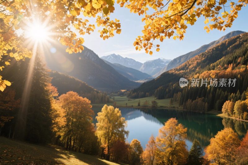 秋日山间湖泊美景