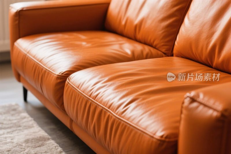 橙色皮质沙发特写
