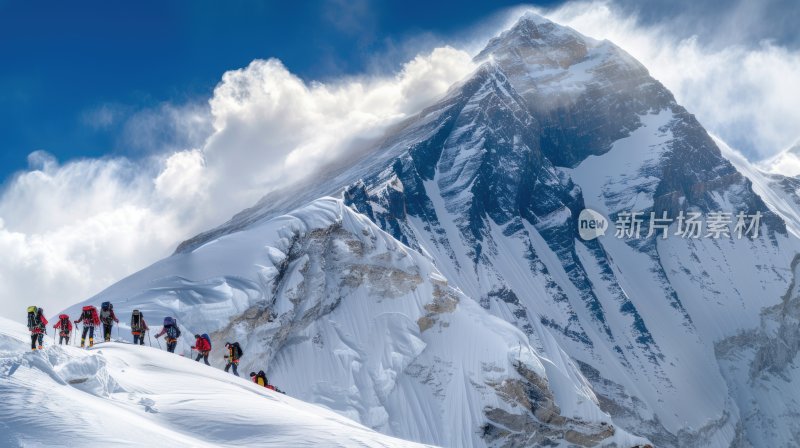 励志团队攀登勇往直前徒步梦想登顶雪山