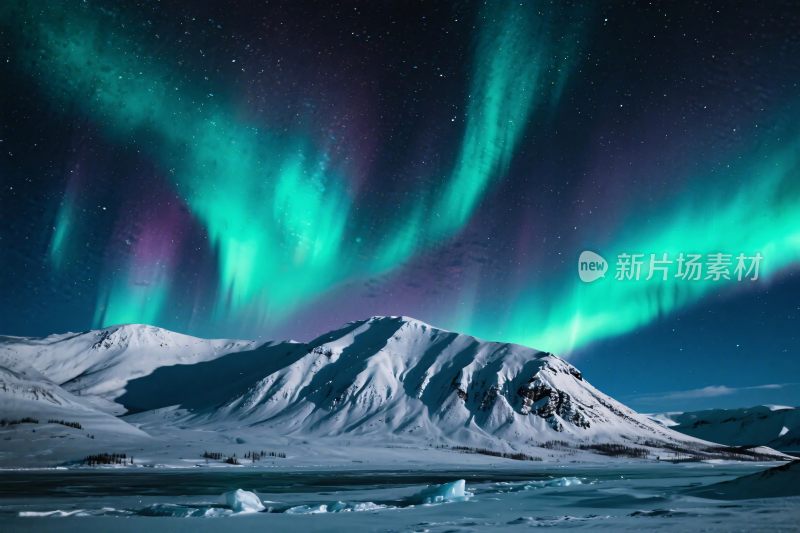 极光雪山风光