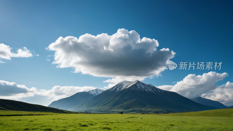 一座大山天上有云高清图片