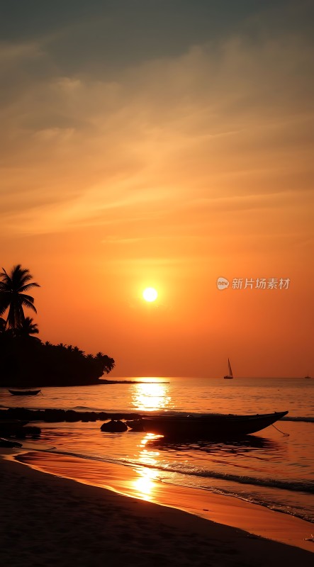 日落椰林帆影映沙滩