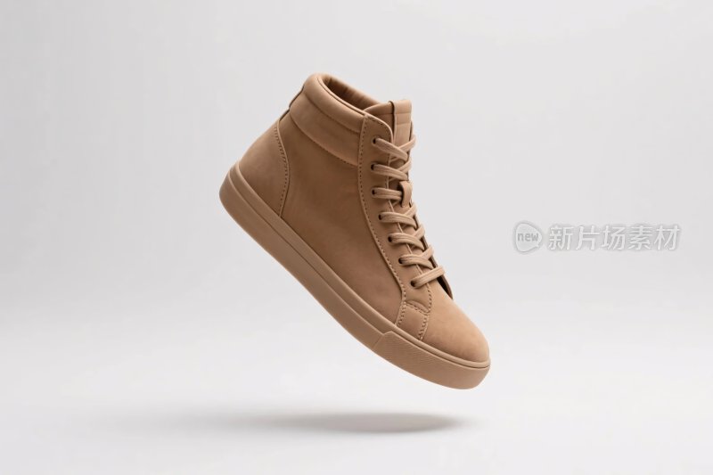 浅棕色高帮鞋展示