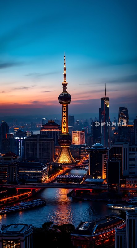 东方明珠与城市夜景