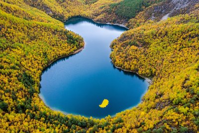 秋日山间双湖美景 秋日山间双湖美景
