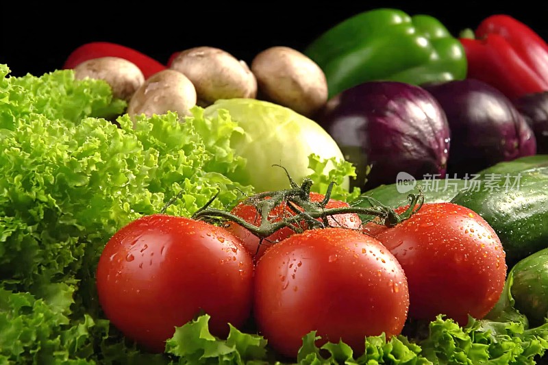 新鲜多样的蔬菜水果